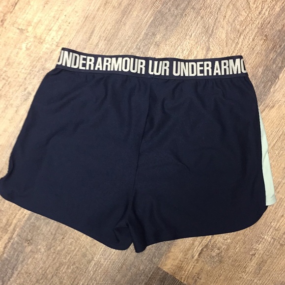 Under armour shorts with pockets - Picture 4 of 4